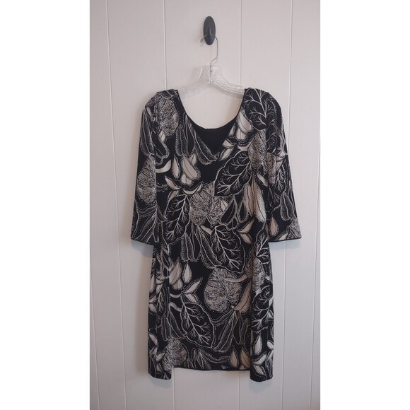 White House Black Market Black & White Floral Reversible Stretchy 3/4 Sleeve... - Picture 1 of 7